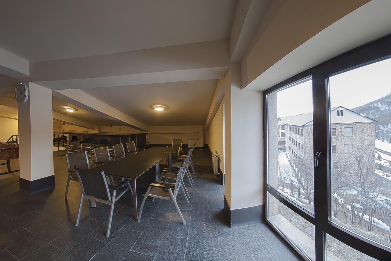Teghenis Resort Tsaghkadzor Esterno foto